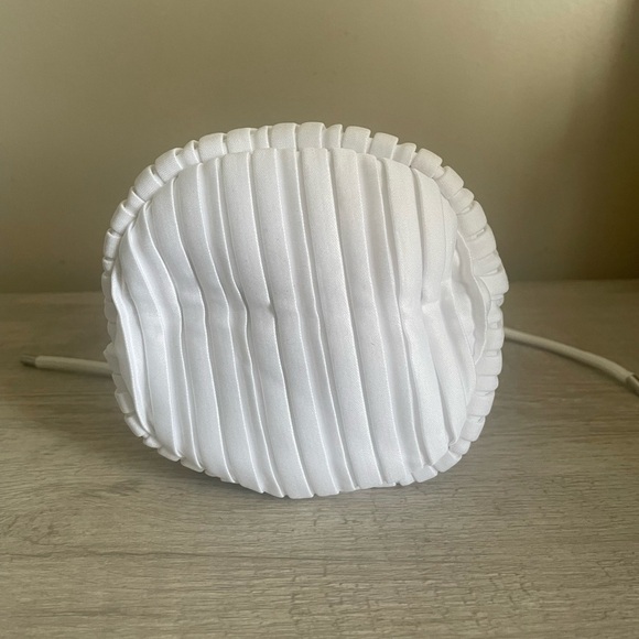 Authentic Dior White Drawstring Bag. New. Comes with box. - Picture 4 of 5